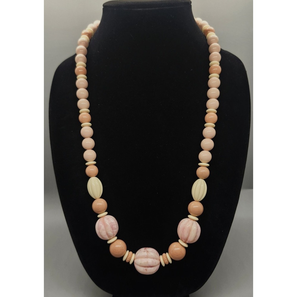 Vintage Beaded Necklace Long Pink Cream Marbled Fluted Plastic Magnetic Clasp